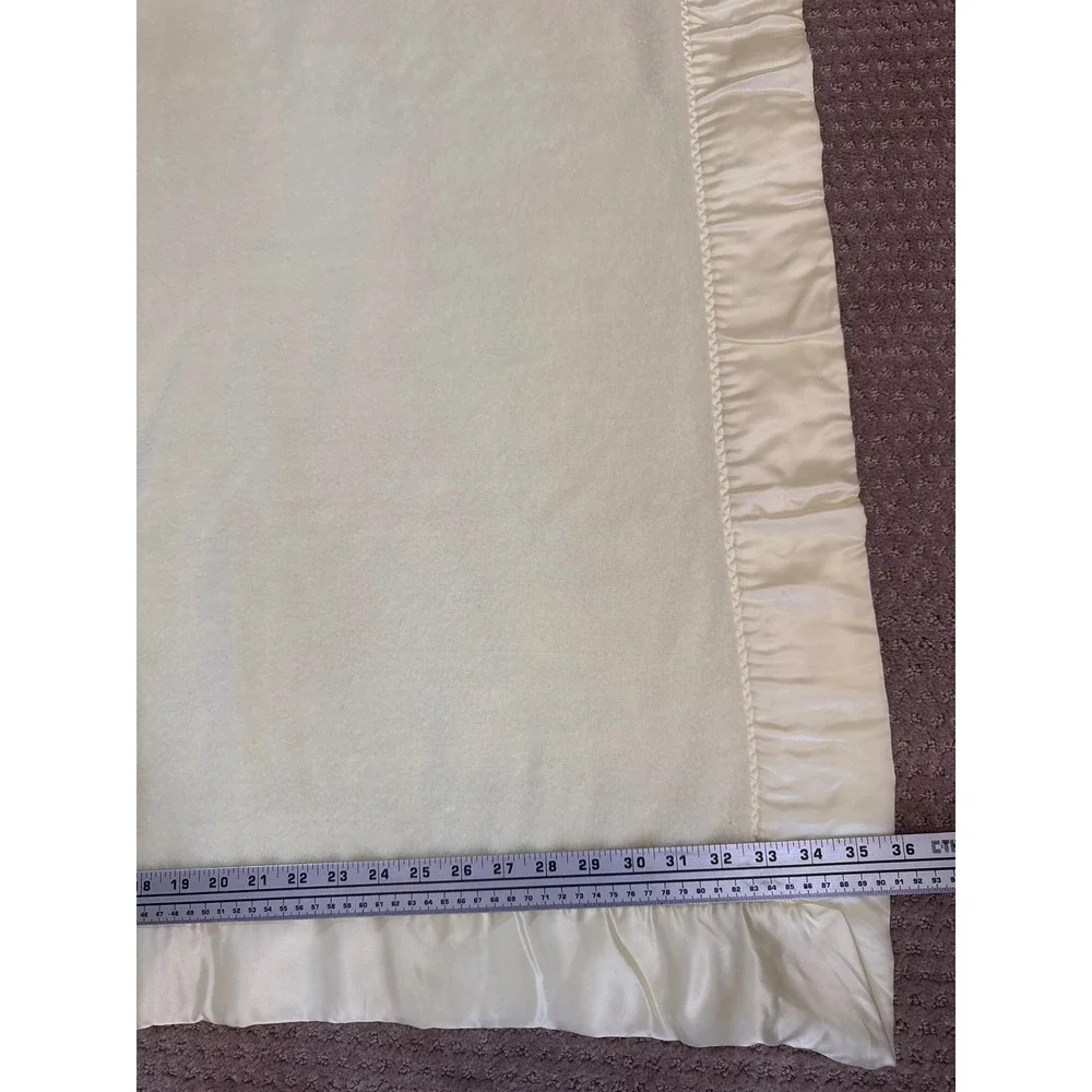 Vintage Yellow Fleece Baby Blanket with Wide Satin Ruffle Trim 36x48